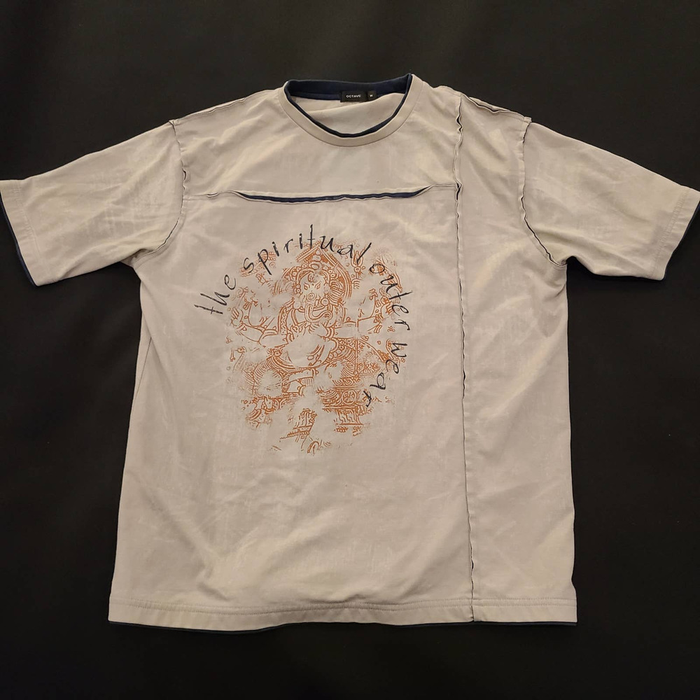 Octave The Spiritual Outer Wear Tshirt, Size M